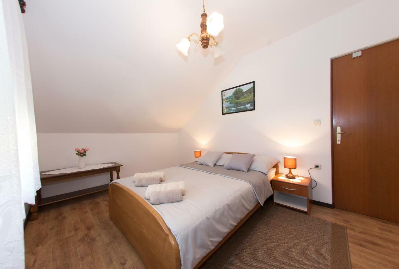 Apartman Dubravcic Otočac Exterior foto