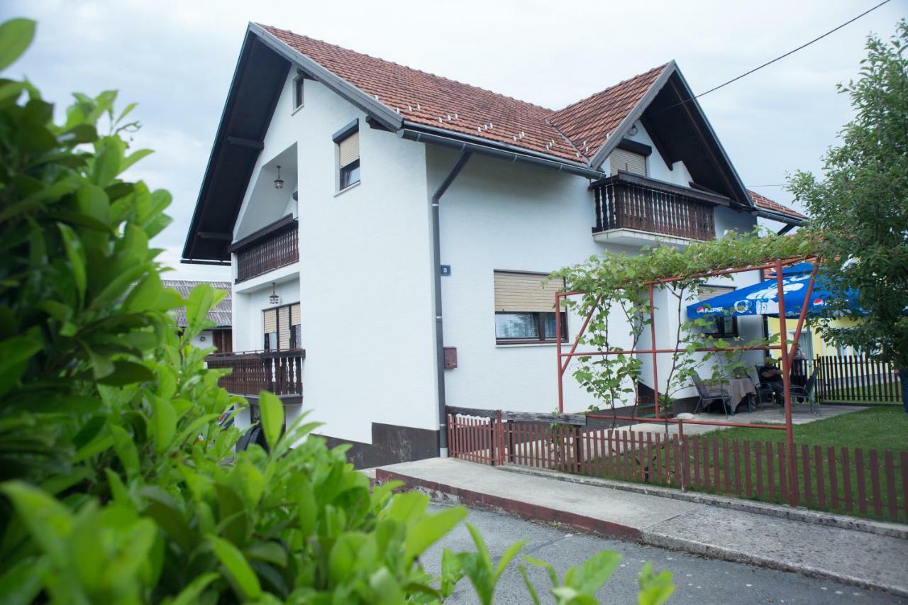 Apartman Dubravcic Otočac Exterior foto