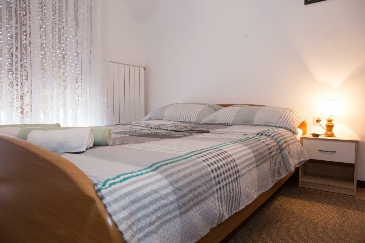 Apartman Dubravcic Otočac Exterior foto