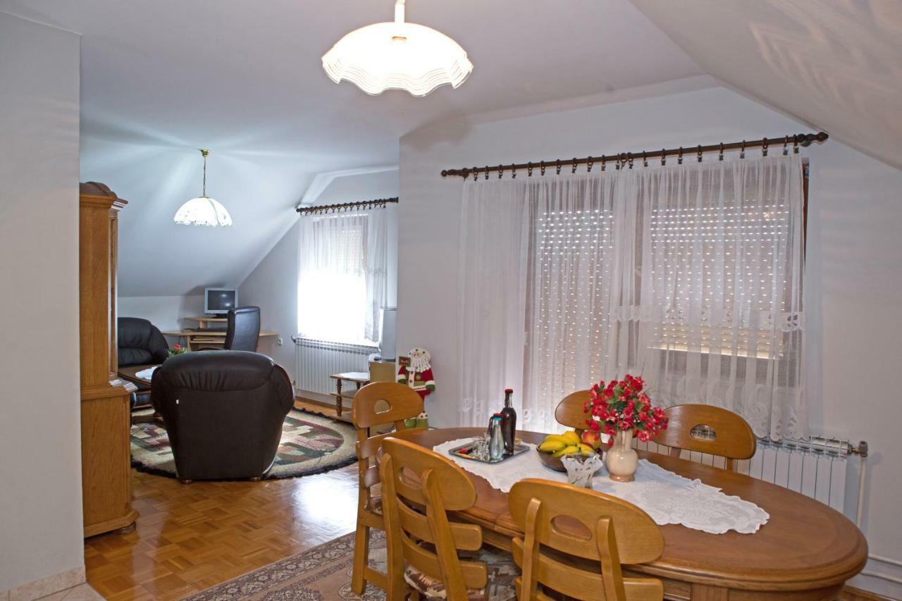 Apartman Dubravcic Otočac Exterior foto